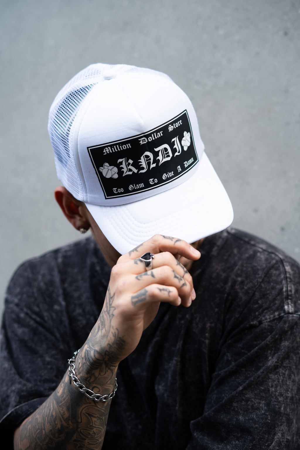 Gorra Placa blanco kandi