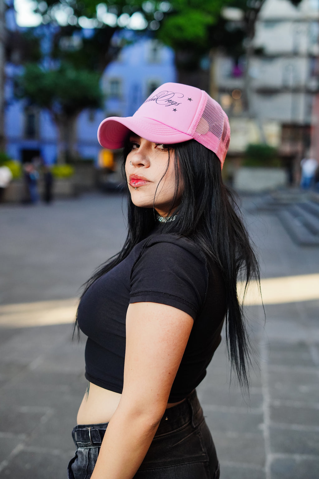 Gorra Addictive Drugs pink kandi