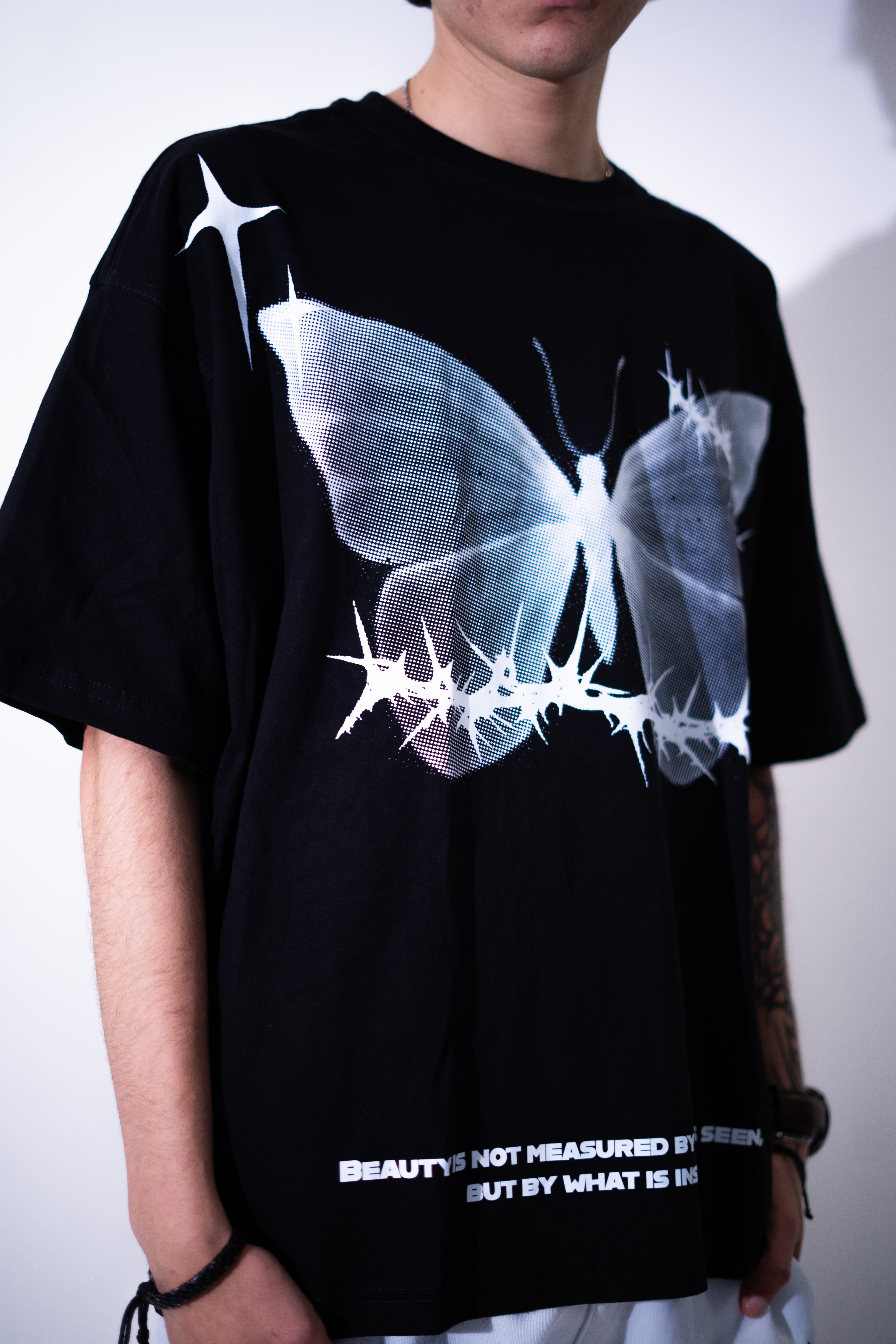 Playera Mariposa Overzised kandi