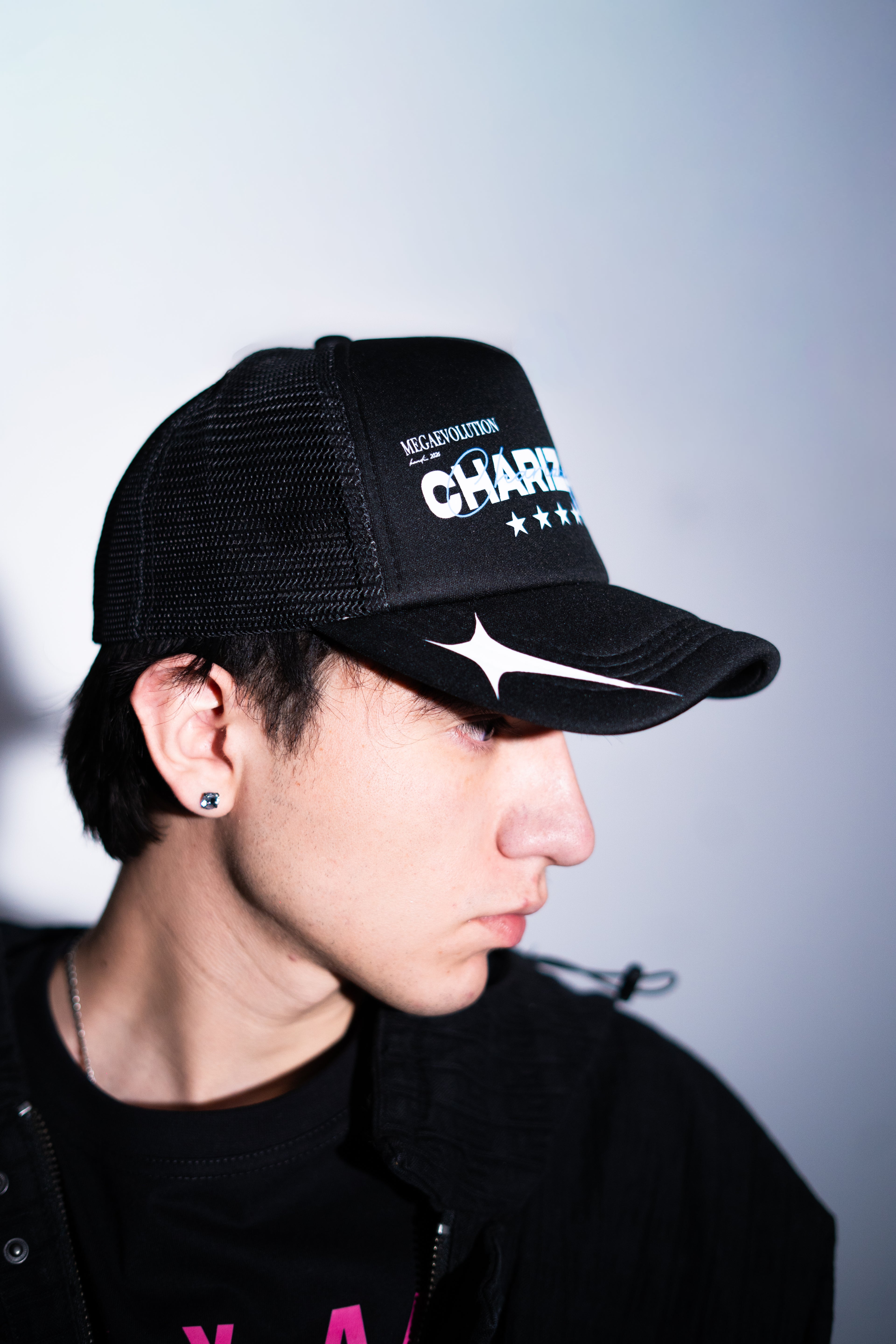 Gorra megacharizard negra kandi
