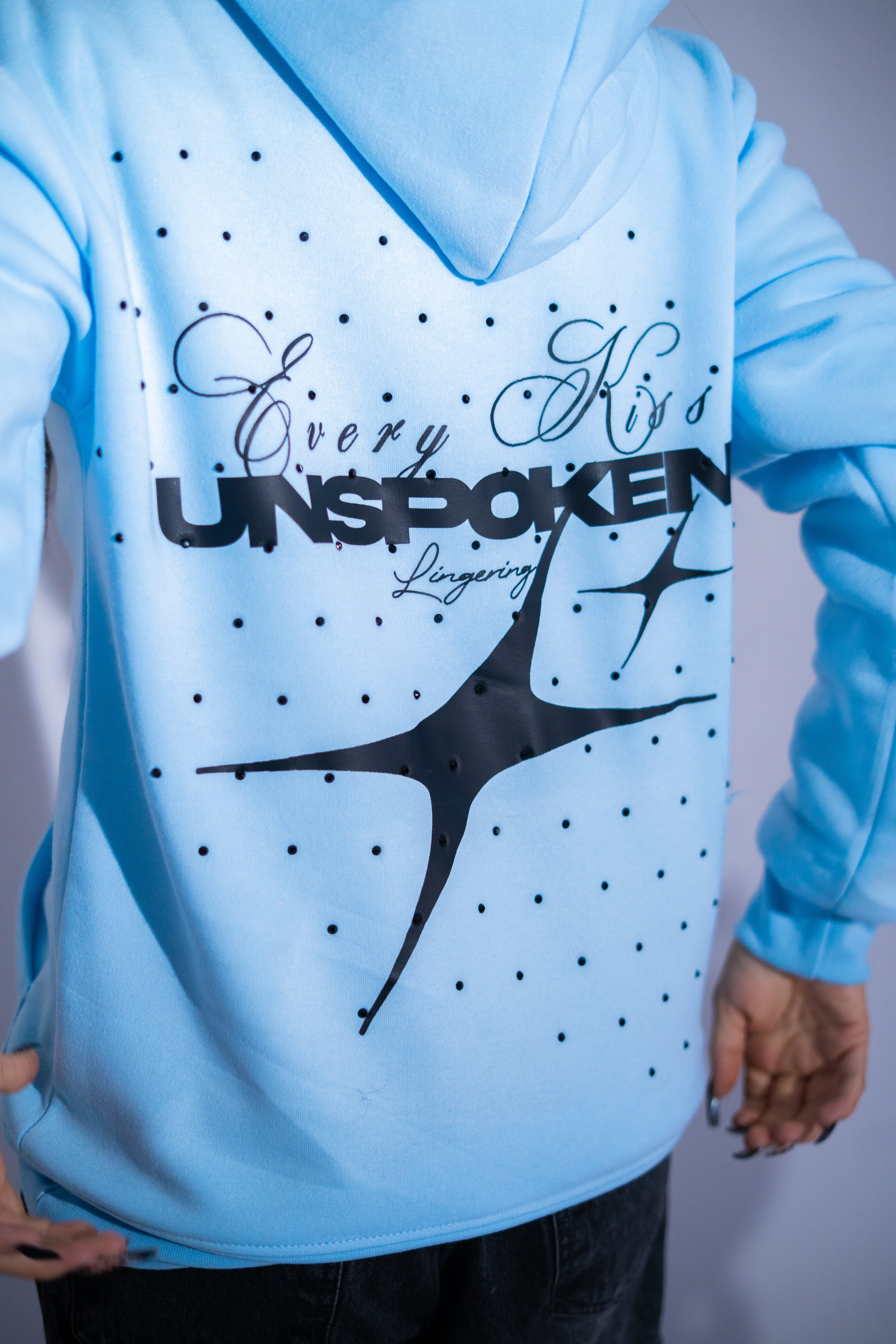 Hoodie everykiss azul kandi