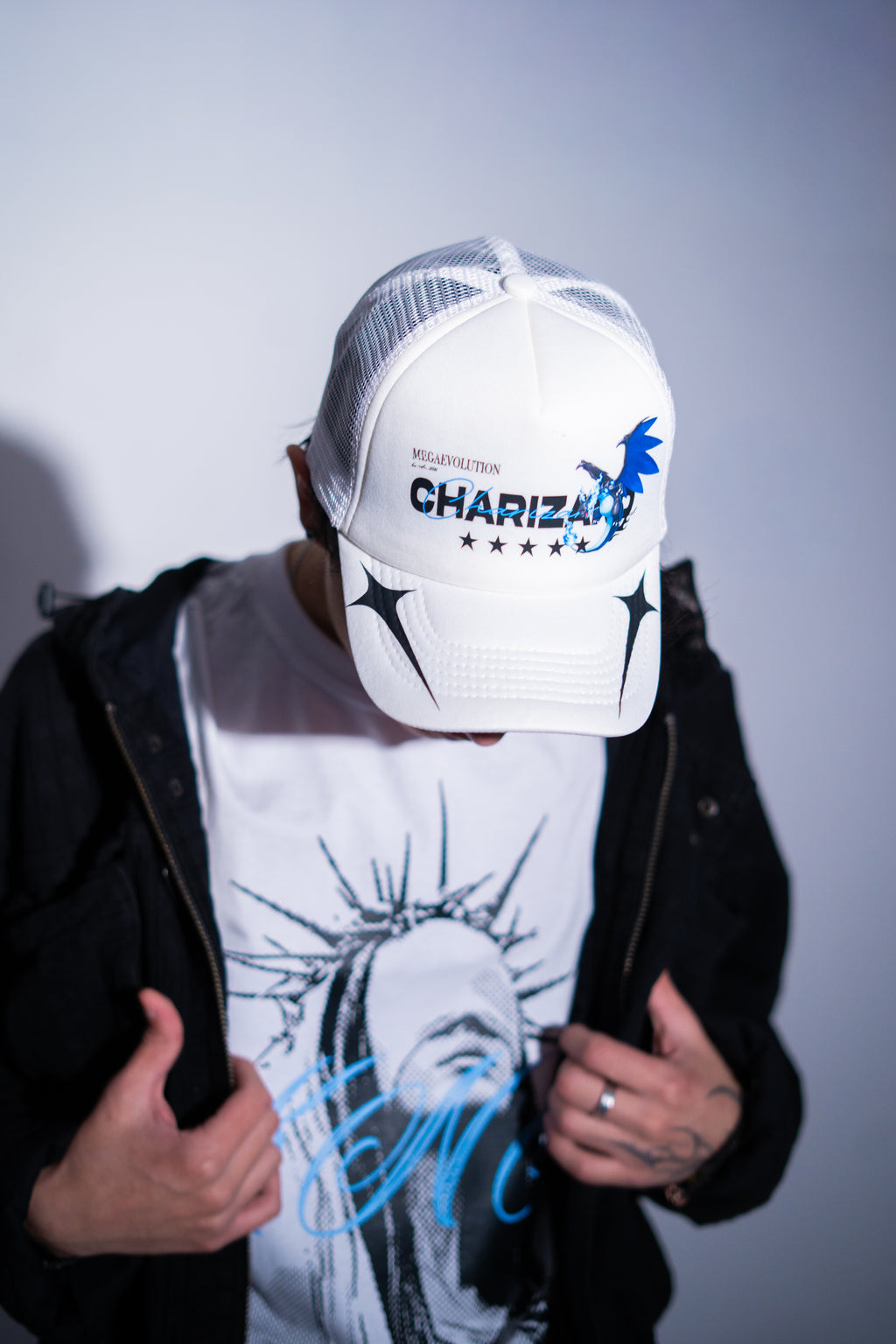 Gorra Megacharizard blanca kandi