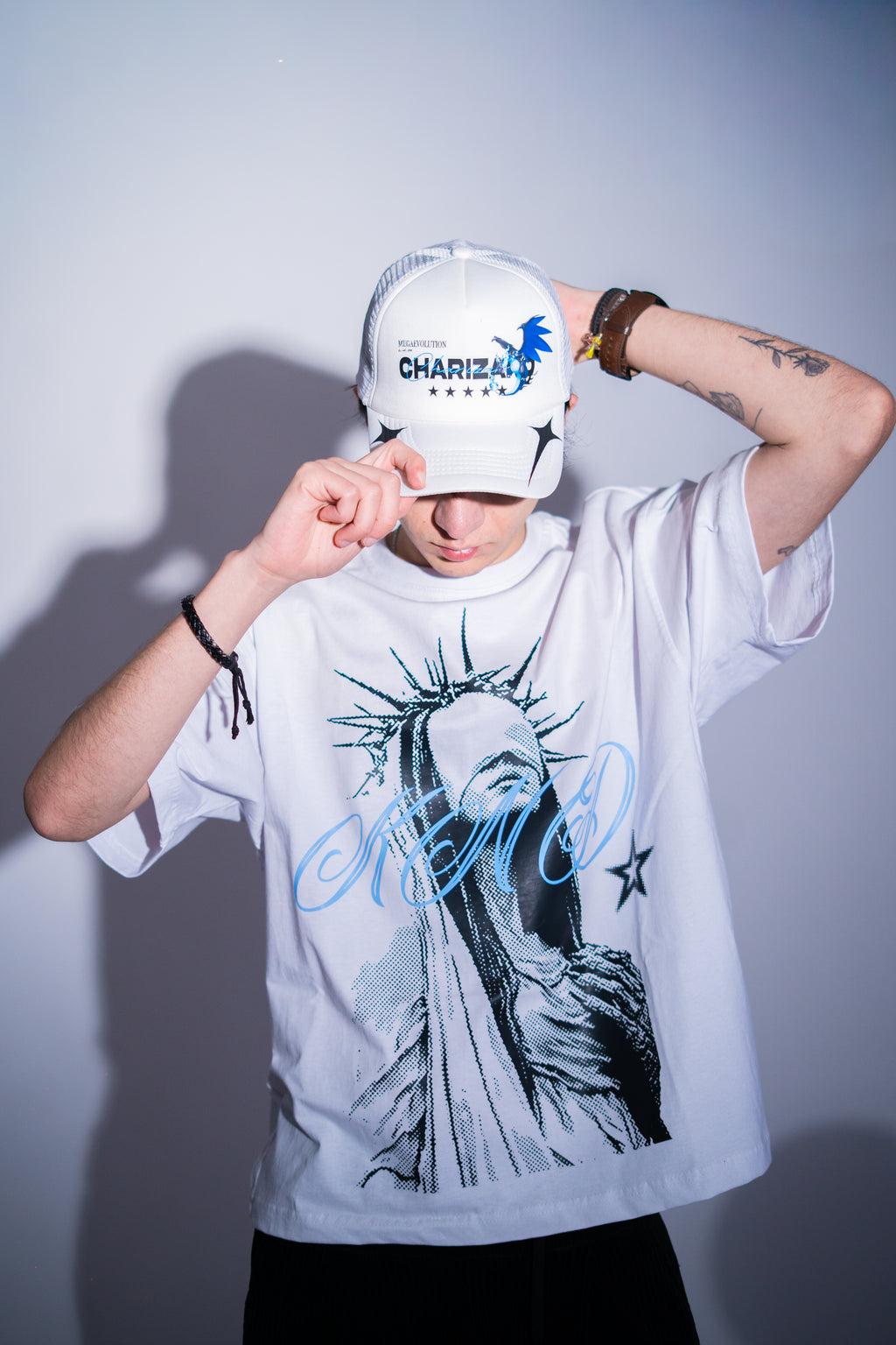 Gorra Megacharizard blanca kandi